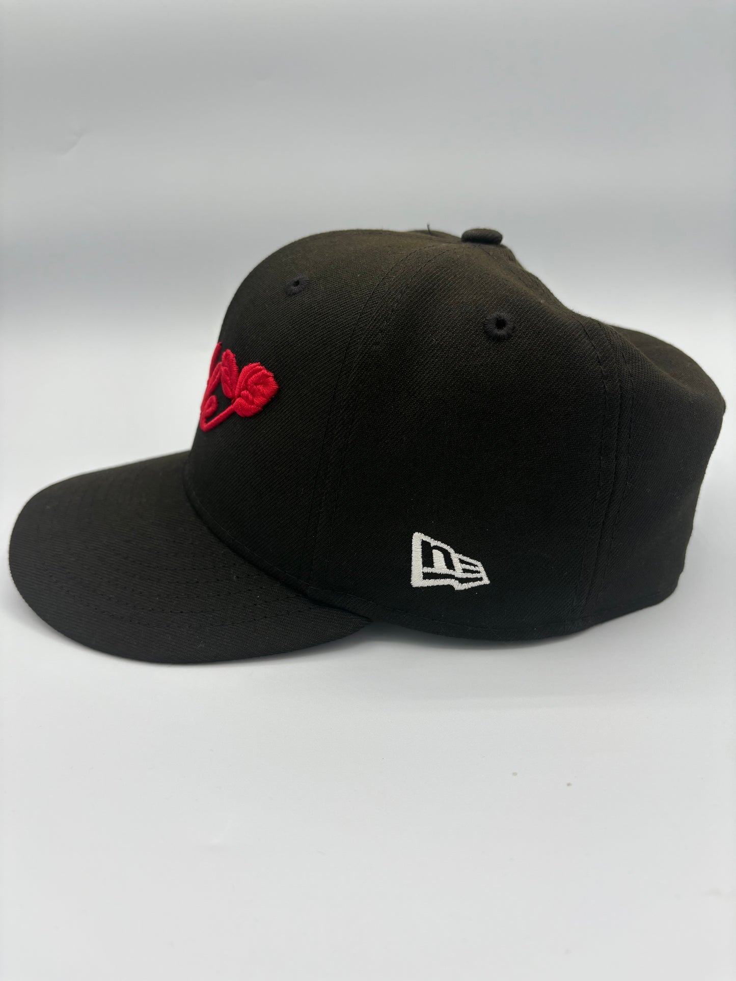 Red Print Wild Isle Hat